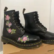 Womens Dr. Martens 1460 8 Eye Boot sz 7 Vonda II Black Napa Lux Floral 31385001