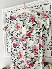 TED BAKER Metropolis TopRRP £45 Size 2 UK 10 Floral t-shirt