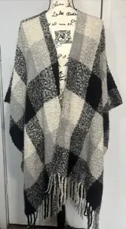 Woolrich Cardigan Plaid Poncho NWT Amelia One Size