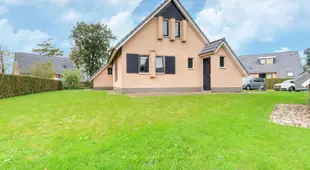 Serene Holiday Home in Gaasterl n Sleat with Garden