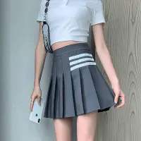 在飛比找Yahoo!奇摩拍賣優惠-現貨：王心淩同款百褶裙子2022新款最新款夏天穿的很百搭短裙