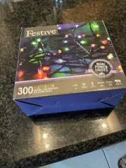 FESTIVE DUAL POWER LED STRING LIGHTS 300 MULTI-COLOR Cord Battery/USB