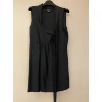 在飛比找蝦皮購物優惠-DKNY-8成新U領黑色洋裝size:2