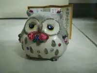 在飛比找Yahoo!奇摩拍賣優惠-日本鑲鑽貓頭鷹存錢筒