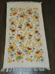 NOS Vintage BATH Towel Yellow Orange Flowers Daisies Decor MCM Cotton USA