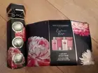 New Baylis & Harding England Boudoire Rose Luxury Wash Bag & Bath Bomb Bundle