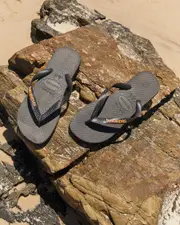 [Havaianas] Havaianas Men's Logo Flip Flops Slippers in Black/Orange Size 43/44 43/44 Black/Orange