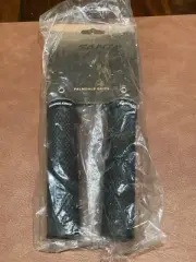 Santa Cruz House Grip brand new unopened package