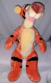 Disney Store TIGGER 17" Plush NWT