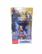 The Legend of Zelda: Skyward Sword HD Amiibo Figure Zelda & Loftwing In Hand