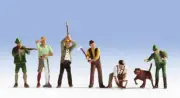 HO scale Noch 15060 HUNTERS and LUMBERJACKS and A DOG ( SHIPS from CHICAGO )