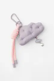 [Typo] Typo - Cloudlite Bag Charm - Cloud/silver lilac SOLID CLOUD/SILVER LILAC
