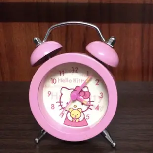 ⏰ 時鐘 鬧鐘 小鬧鐘 響鐘 粉紅色 凱蒂貓 HELLO KITTY 時間 桌上型 造型 可愛 擺飾 擺設