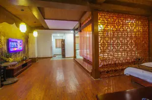 跡墨文化客棧(張家界武陵源標誌門店)Jomo Cultural Theme Hotel (Zhangjiajie Wulingyuan Biaozhimen)