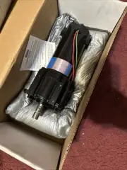 LEESON DC GEARMOTOR #M1125108.00 BRAND NEW IN BOX 1/8hp 180volts 29:1