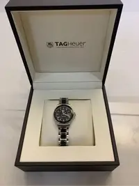 在飛比找Yahoo!奇摩拍賣優惠-TAG Heuer 泰格豪雅 F1 女錶有碎鑽