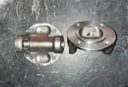Manitou kit of 2 flange yoke ref 563778 for telehandlers MT 1740 1637 1440 1340,