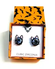 Halloween **SMOKEY GREY SPARKLY CUBIC ZIRCONIA CAT STUD EARRINGS** New in Box