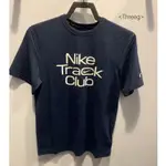 THREEG💫NIKE TRACK CLUB 運動短袖 排汗 DRI-FIT 深藍 男 FB5513-010