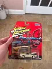 2003 JOHNNY LIGHTNING WHITE LIGHTNING 1968 PONTIAC FIREBIRD 400