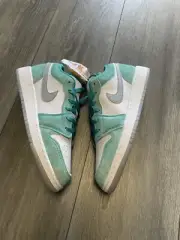 Nike Air Jordan 1 Low GS Emerald Green DO8244-301 GS Size 4Y New