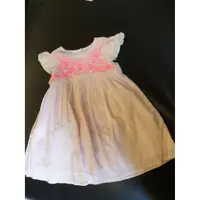 在飛比找蝦皮購物優惠-GAP 粉色刺繡飛袖洋裝 18-24M 寶寶小孩衣服 E