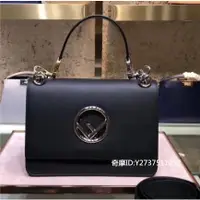 在飛比找蝦皮購物優惠-二手精品 FENDI 芬迪 大號 kan i logo 金屬