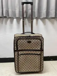 在飛比找Yahoo!奇摩拍賣優惠-義大利Gucci GG印花壓紋登機箱 行李箱 拉桿箱