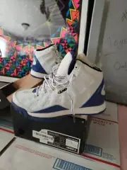 AND1 Boys Size 3 White/ Blue Basketball High top Sneakers Show Out #108