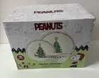 PEANUTS SNOOPY CHRISTMAS DINNER SET 18-Piece FINE CERAMIC DINNERWARE SET PLATES