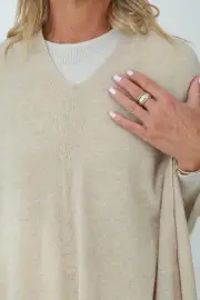Merinosnug Mandy Merino Wool Poncho – Alpaca/Merino Wool Blend, Natural