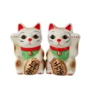 Pacific Trading Maneki Salt & Pepper Shakers New in Box