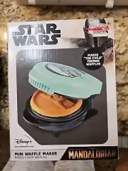 Star Wars The Mandalorian Mini Waffle Maker. New In Box