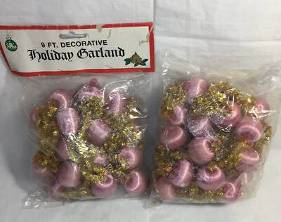 Vintage Holiday Garland 1989 Retro Santa's Favorites 9 ft 18 ft SHINY New 2 Pack
