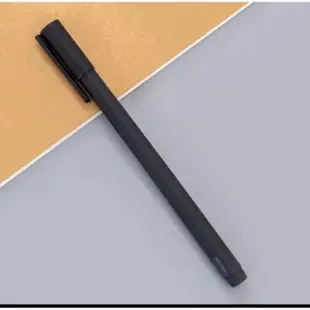 針筒型 0.5磨砂黑筆