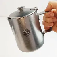 在飛比找Yahoo!奇摩拍賣優惠-日本進口青芳304不銹鋼復古茶壺帶蓋日式磨砂家用手沖咖啡壺奶