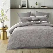 Accessorize Shells Jacquard Quilt Cover Set Queen