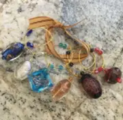 NEW Gorgeous Gold Ring Colorful everyday Party Wine Glass Charm Rings Set Of 6