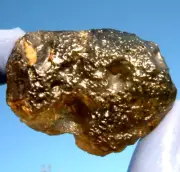 Libyan Desert Glass Meteorite Tektite impact specimen(250 crt)Dark Green Dimples