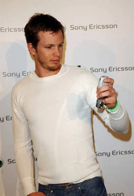 Actor Kip Pardue at the Sony Ericsson's Hollywood Premiere Party 2- Old Photo 1