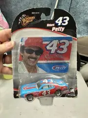 2005 Winners Circle NASCAR #43 Richard Petty 1975 Dodge Charger With Card Unopen