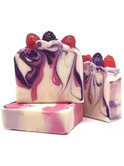 Planet Yum Black Raspberry & Vanilla Artisan Goat Milk Soap 145g