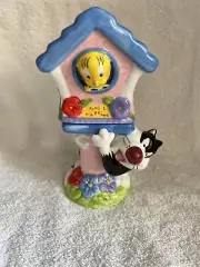 Salt Pepper Shakers Tweety Bird & Sylvester Ceramic Looney Tunes Gibson USA Vtg