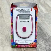 Remington 3 Blade Shaver Smooth and Silky Compact Wet Dry Battery Operated - New