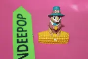 Hallmark Keepsake Merry Miniature Chipmunk W/ Corn 95 Christmas Holiday Figurine