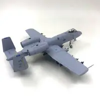 在飛比找蝦皮購物優惠-amer1：100雷電攻擊機大鯊魚嘴A-10戰斗機飛機模型