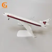 在飛比找蝦皮購物優惠-泰國航空MD-11金屬MD11壓鑄飛機模型航空玩具帶起落架輪