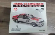 CLASSIC CARLECTABLES HOLDEN VH COMMODORE BATHURST WINNER 1/18 RARE CAMERA CAR!