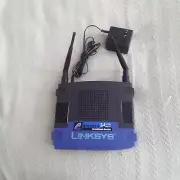 LINKSYS WIRELESS-B 2.4 GHz BROADBAND ROUTER - BLACK TAPE ON BOTH SIDES