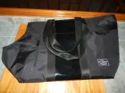 ORGINAL PET VOYAGE, BLACK CAT/DOG TRAVEL CARRIER, SIZE SMALL /MEDIUM, NWOT